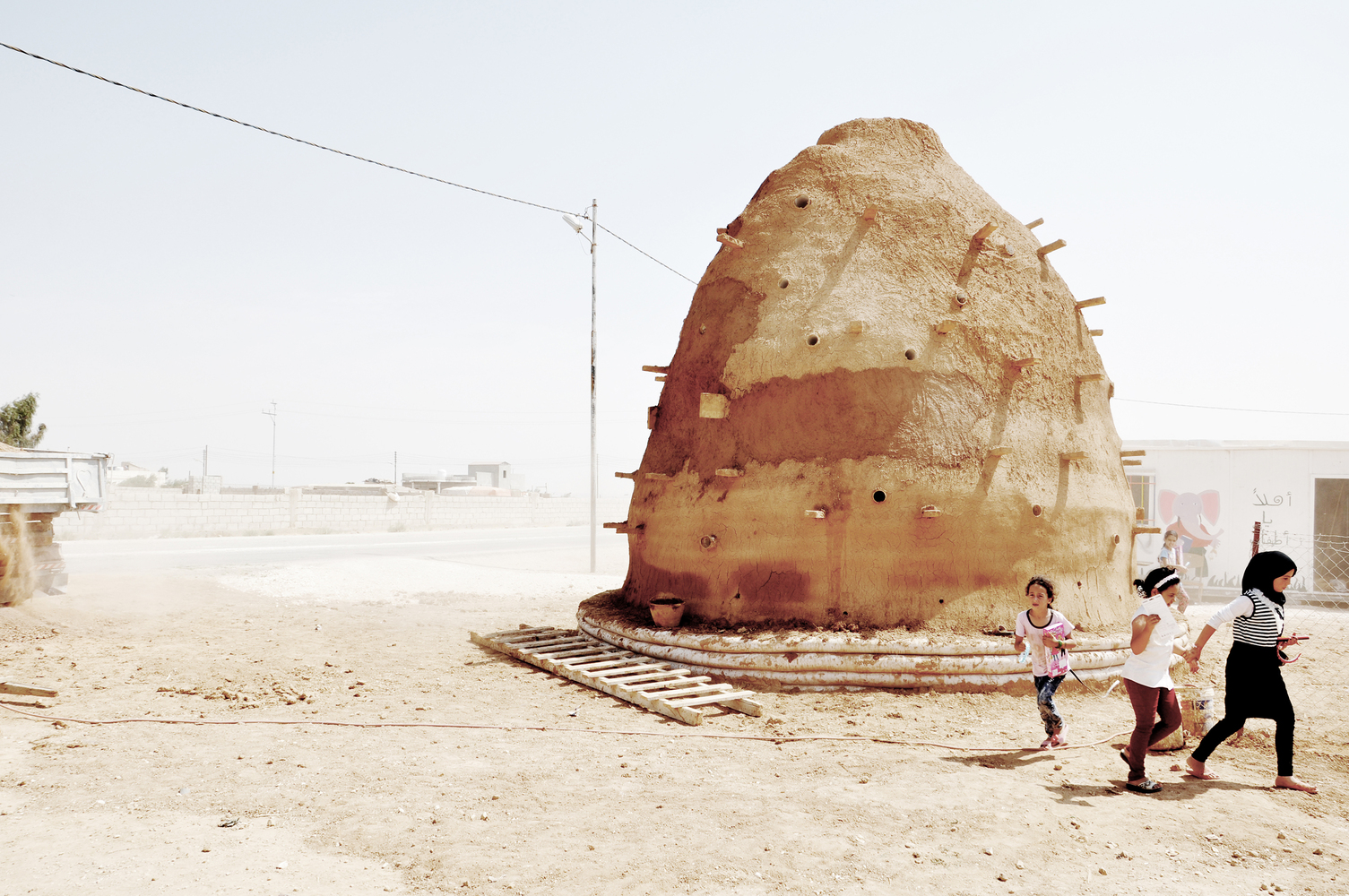 100 Classrooms for Refugee Children  Emergency Architecture - Human Rights-36