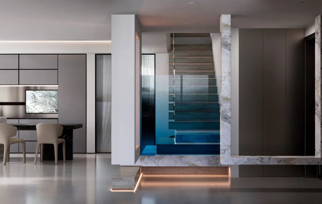 阳光紫郡 · 浪漫轻奢的玻璃糖块空间丨中国成都丨集辰创意空间设计-2