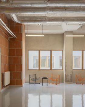 'La Boulangerie' Emergency Shelter / Francois Brugel Architectes Associes + Atelier RITA