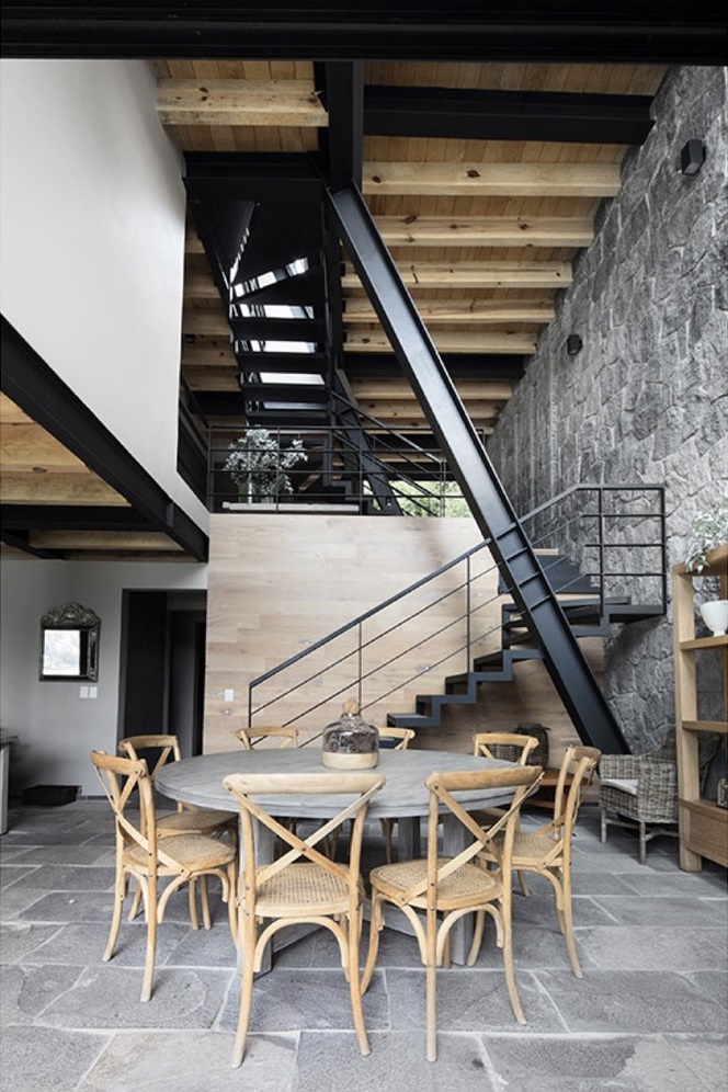 墨西哥两层现代住宅设计-32