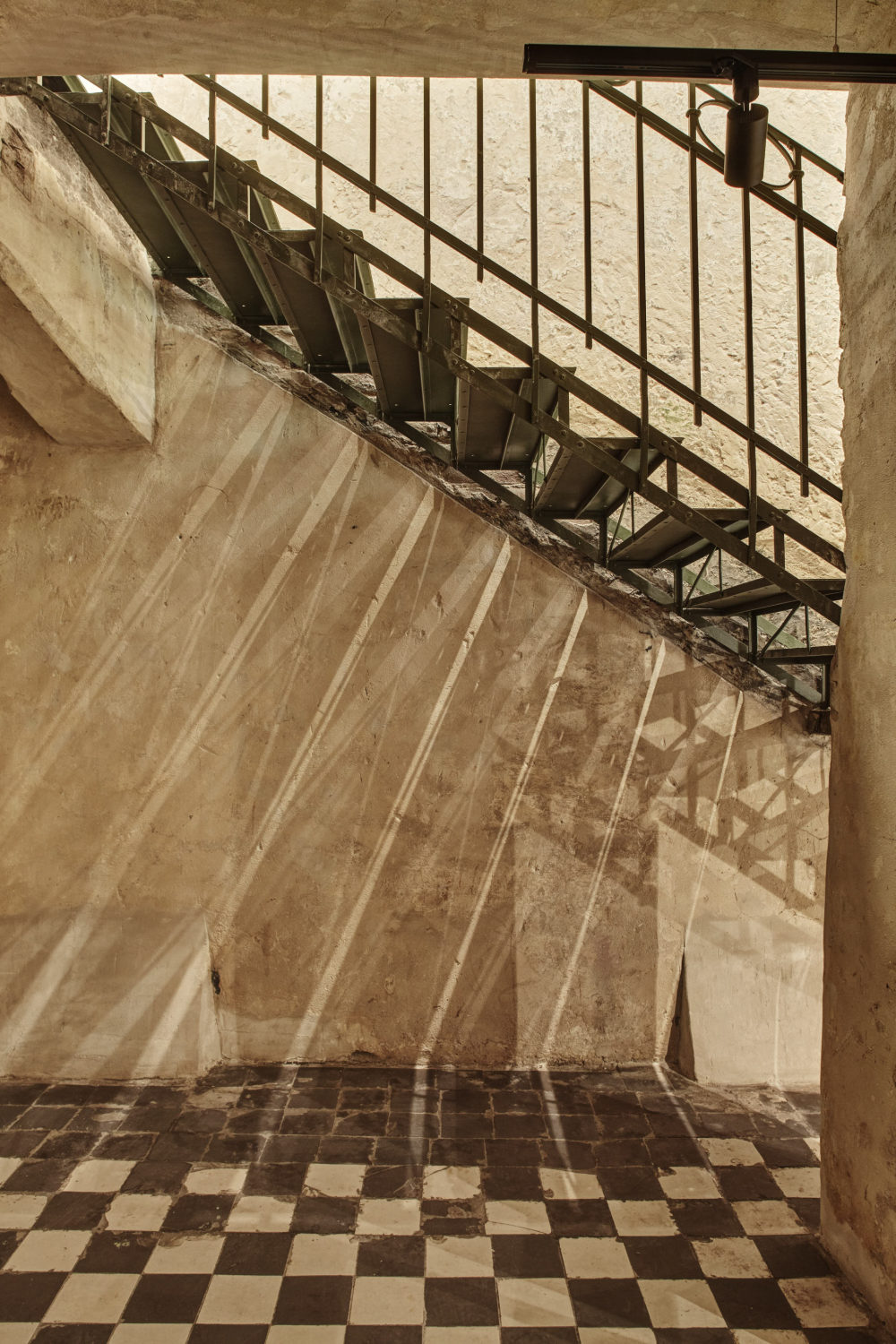 乌克兰利沃夫 Radio Garage 实验画廊改造-50