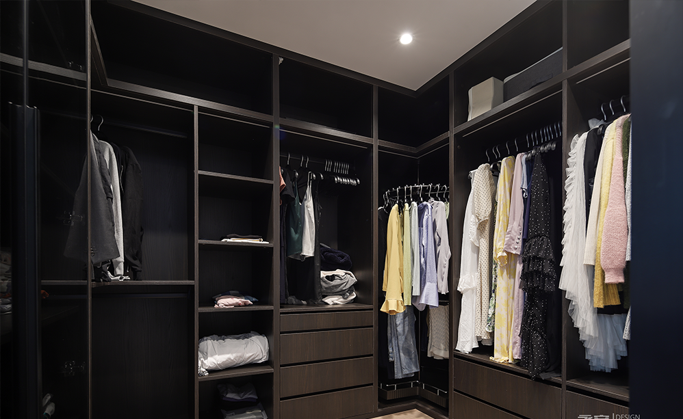 香山美墅五期现代家居,简洁明亮的都市生活画卷-24