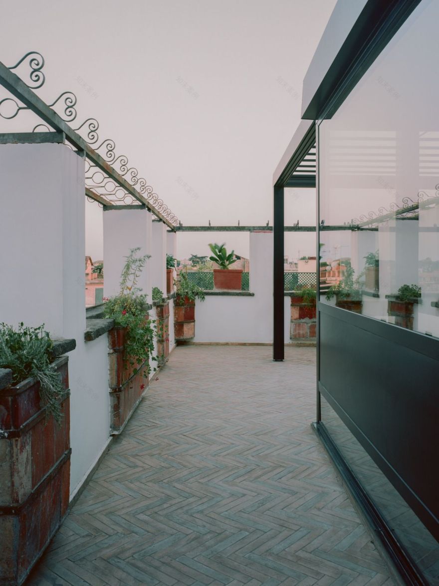 罗马某著名电影布景师的新艺术风格住宅改造丨意大利罗马-48