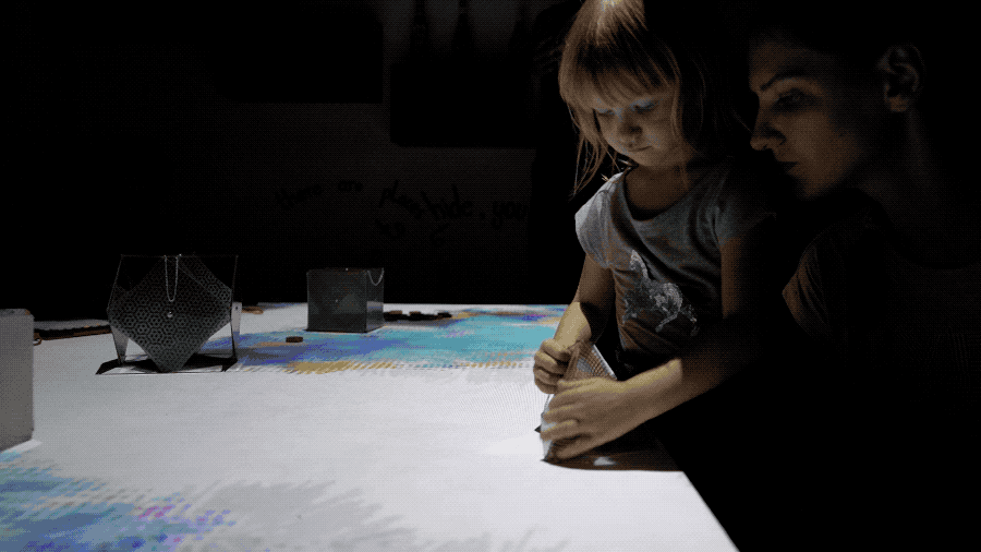 一个小物件·互动桌丨Ansh Kumar-0