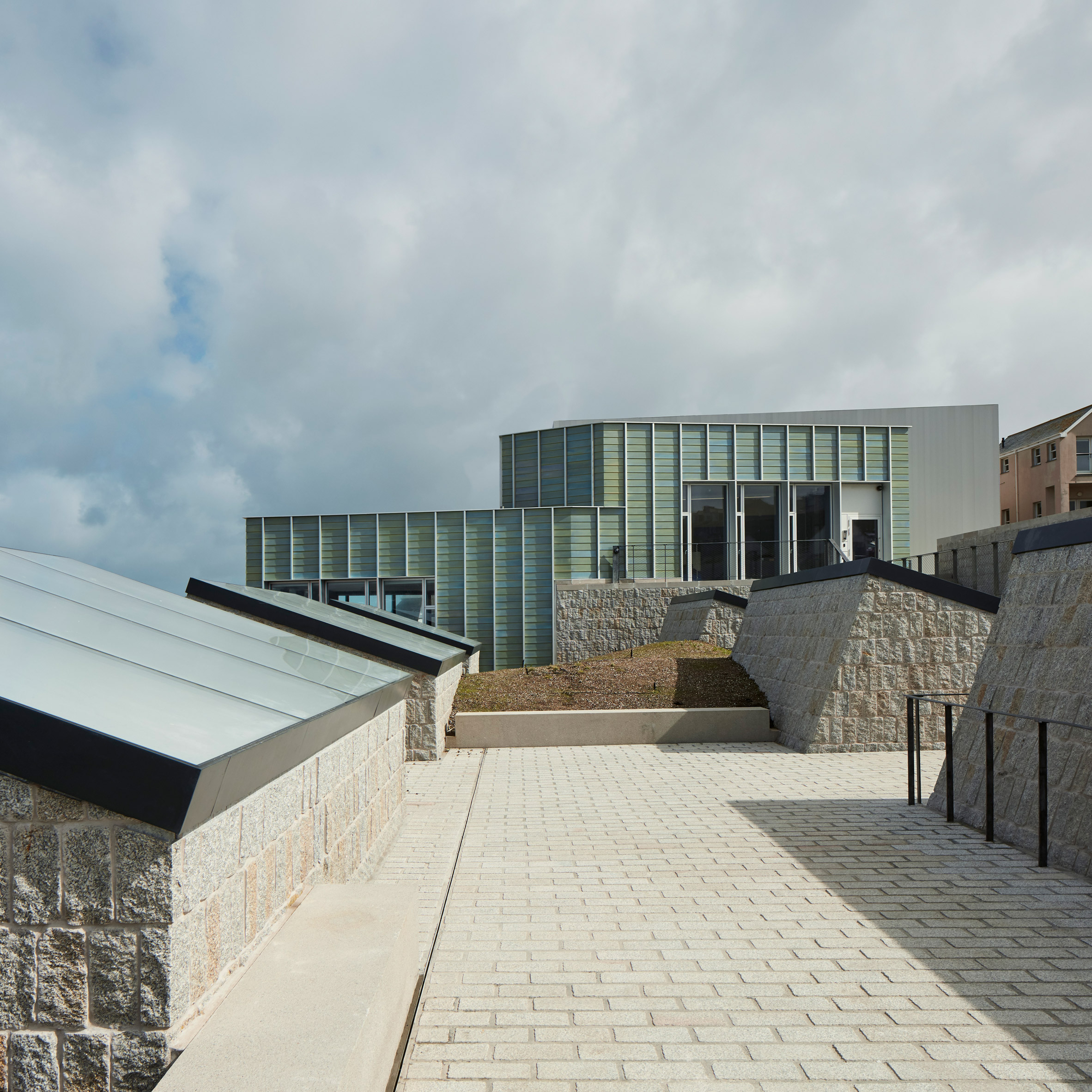 Jamie Fobert sinks extension to Tate seaside art gallery into cliff overlooking the Atlantic sea-0
