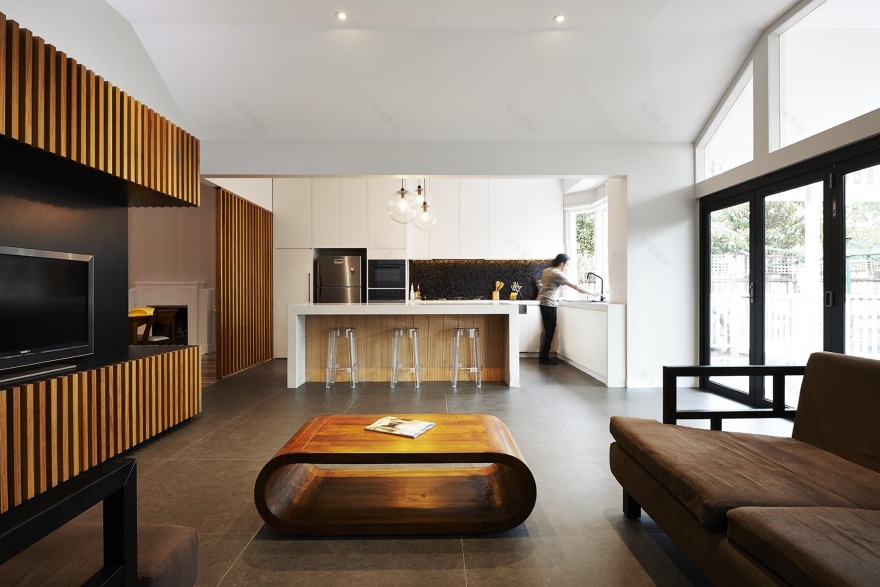 格伦艾里斯(Glen Iris)扩建与翻新工程
注:E·tension推测为Extension的拼写错误,在建筑领域Extension常指建筑的扩建部分,Renovation指翻新、整修Glen Iris一般是特定的地名,音译为格伦艾里斯 丨澳大利亚墨尔本丨JLTL Architects-17