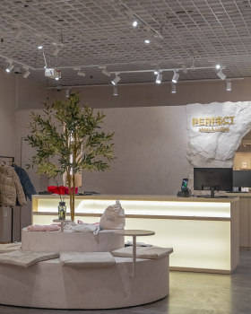 Perfect brand 服装店