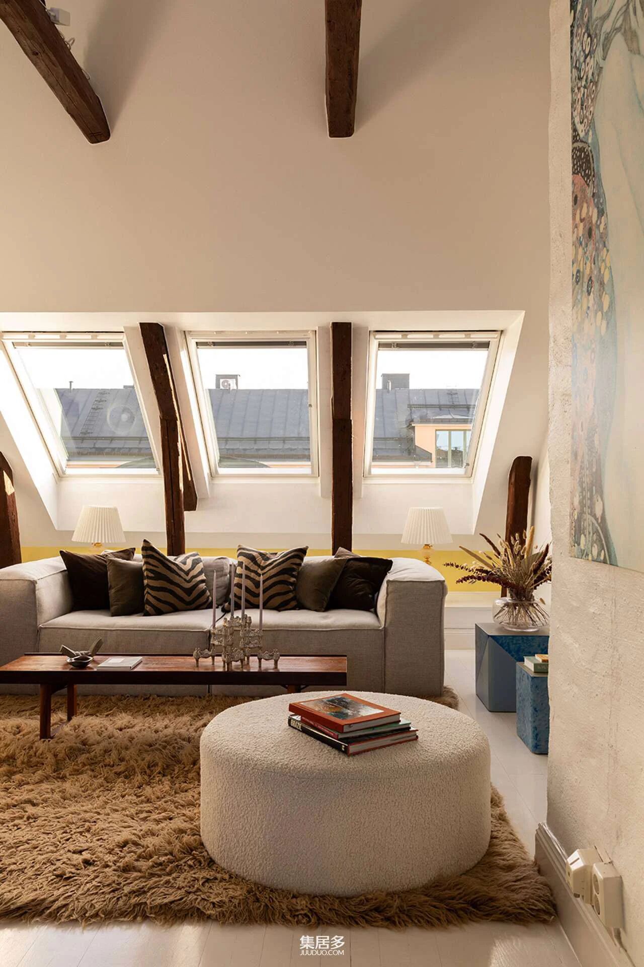 卡尔松的空中乐园:斯德哥尔摩一座洒满光的阁楼公寓丨瑞典斯德哥尔摩-5