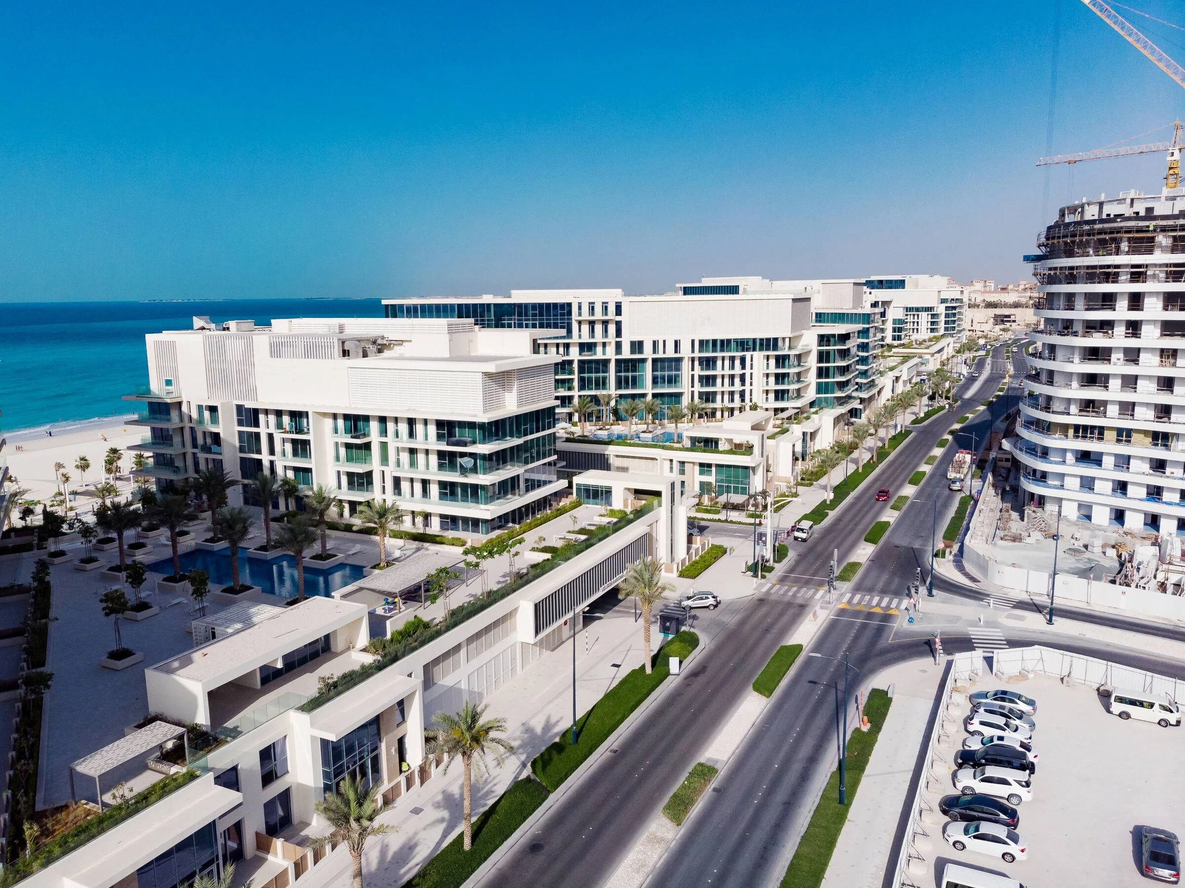 阿布扎比萨迪亚特岛文化区"Mamsha Al Saadiyat"住宅综合体设计-28