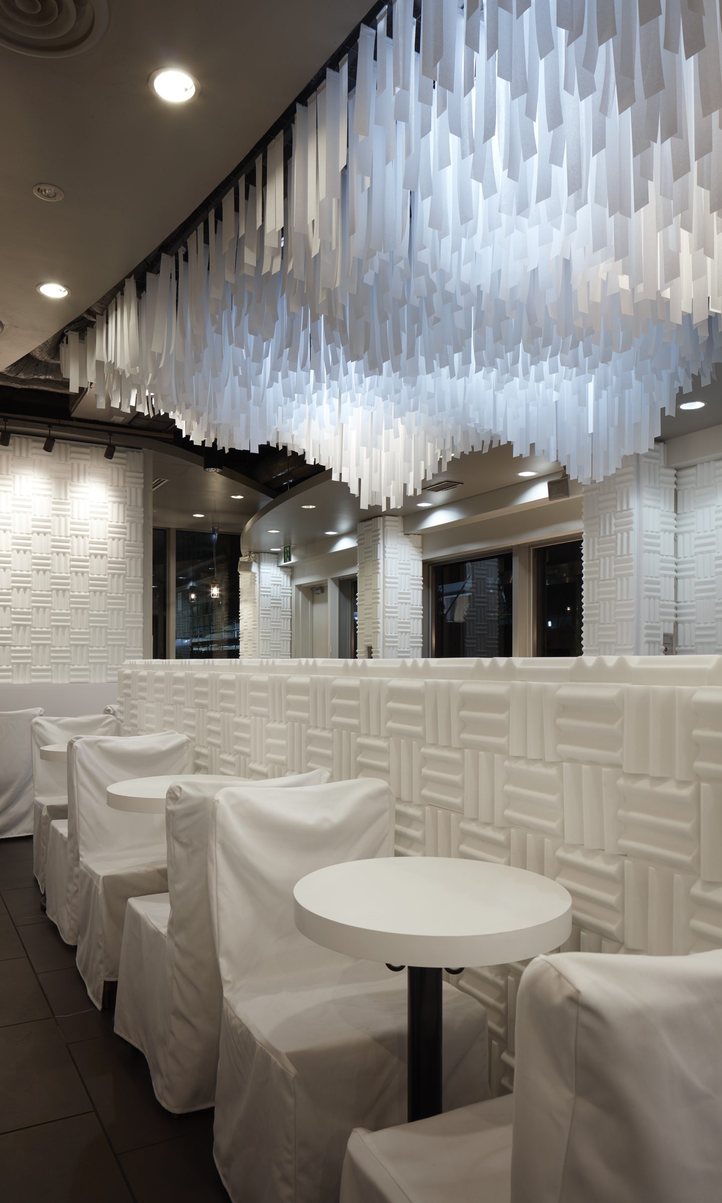 WHITE WINTER STARBUCKS  Suppose Design-0