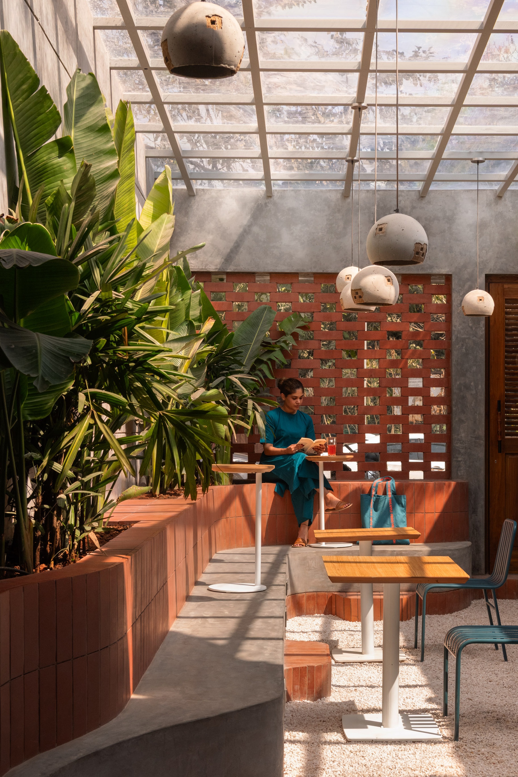 Hum 咖啡馆丨Kaviar Collaborative-17