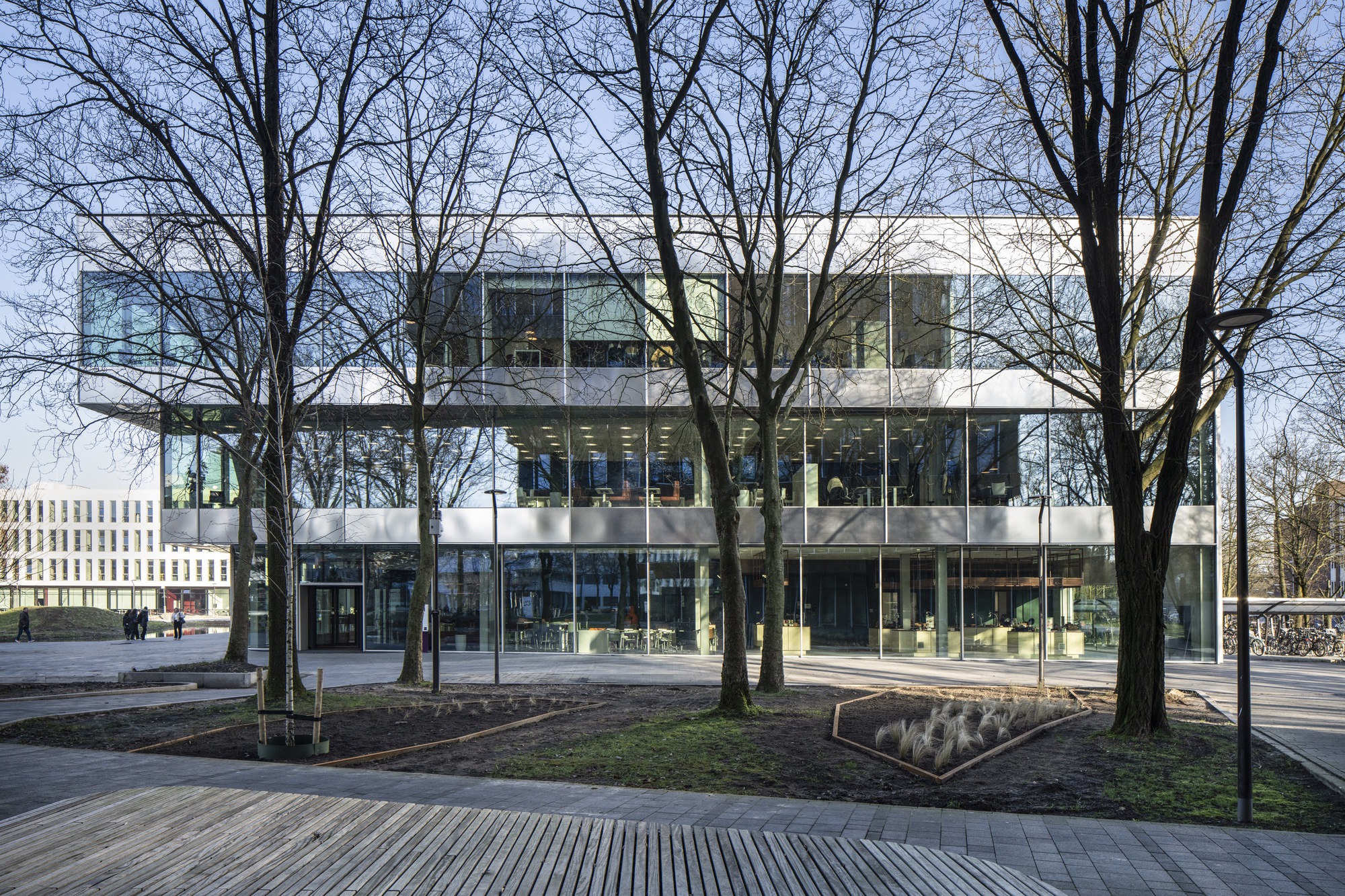 Fontys Hogescholen's Rachelsmolen Campus / Barcode Architects + Nudus + Hollandse Nieuwe + OKRA-13
