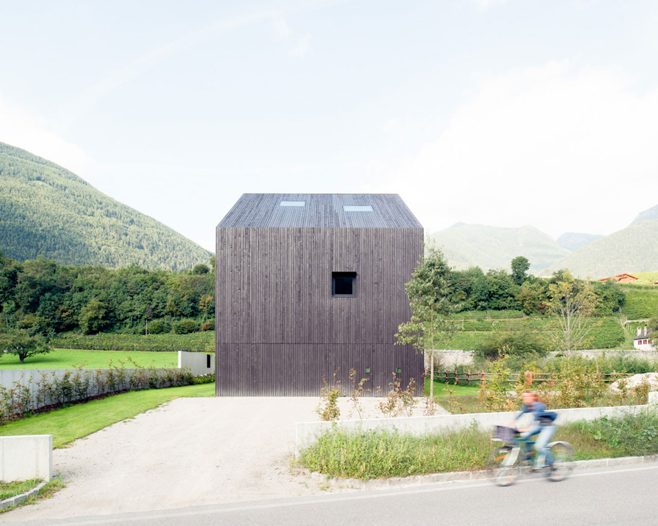 rooftops twin house h-2