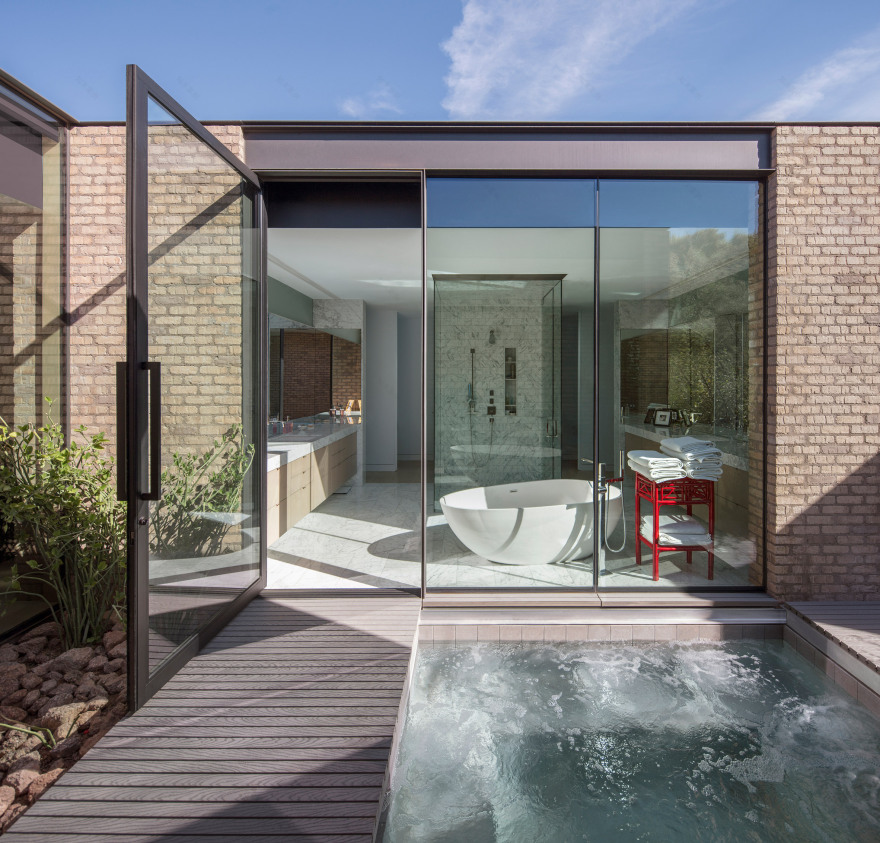 A-I-R creates oasis around central living spaces at Arizona desert house-16