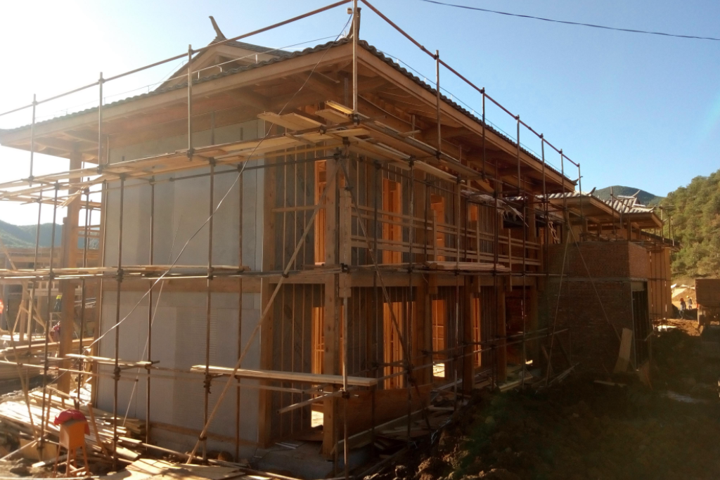 泸沽湖畔，藏在木构里的摩梭诗意-22