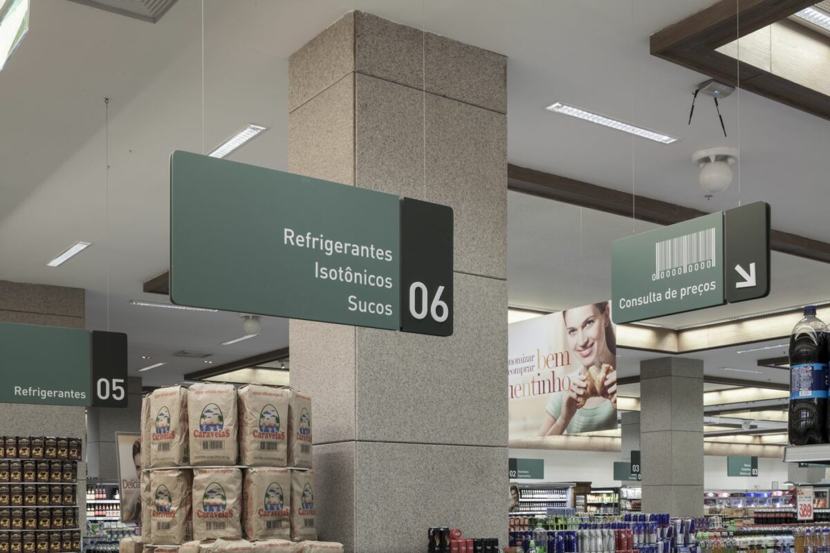 Hipermercado Zaffari Wallig - /STUDIOMDA - Wayfinding Design-3