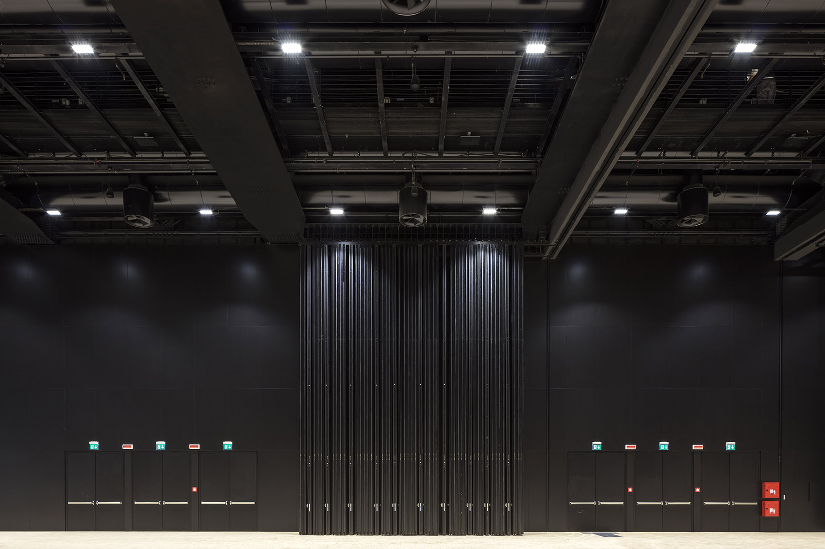 新罗马EUR会议中心和酒店 & “云” / FUKSAS-127