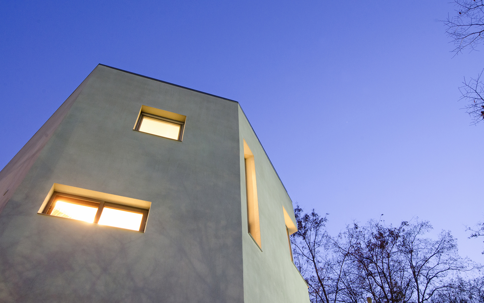 洪春东大厦的乡村别墅生活-41