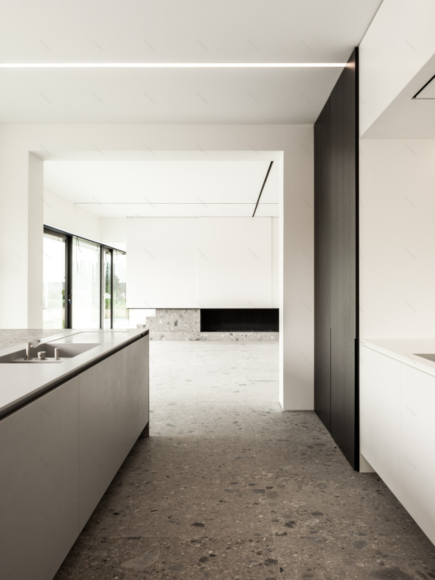 比利时 Aalst 山巅别墅——简约优雅的私人住宅设计-19