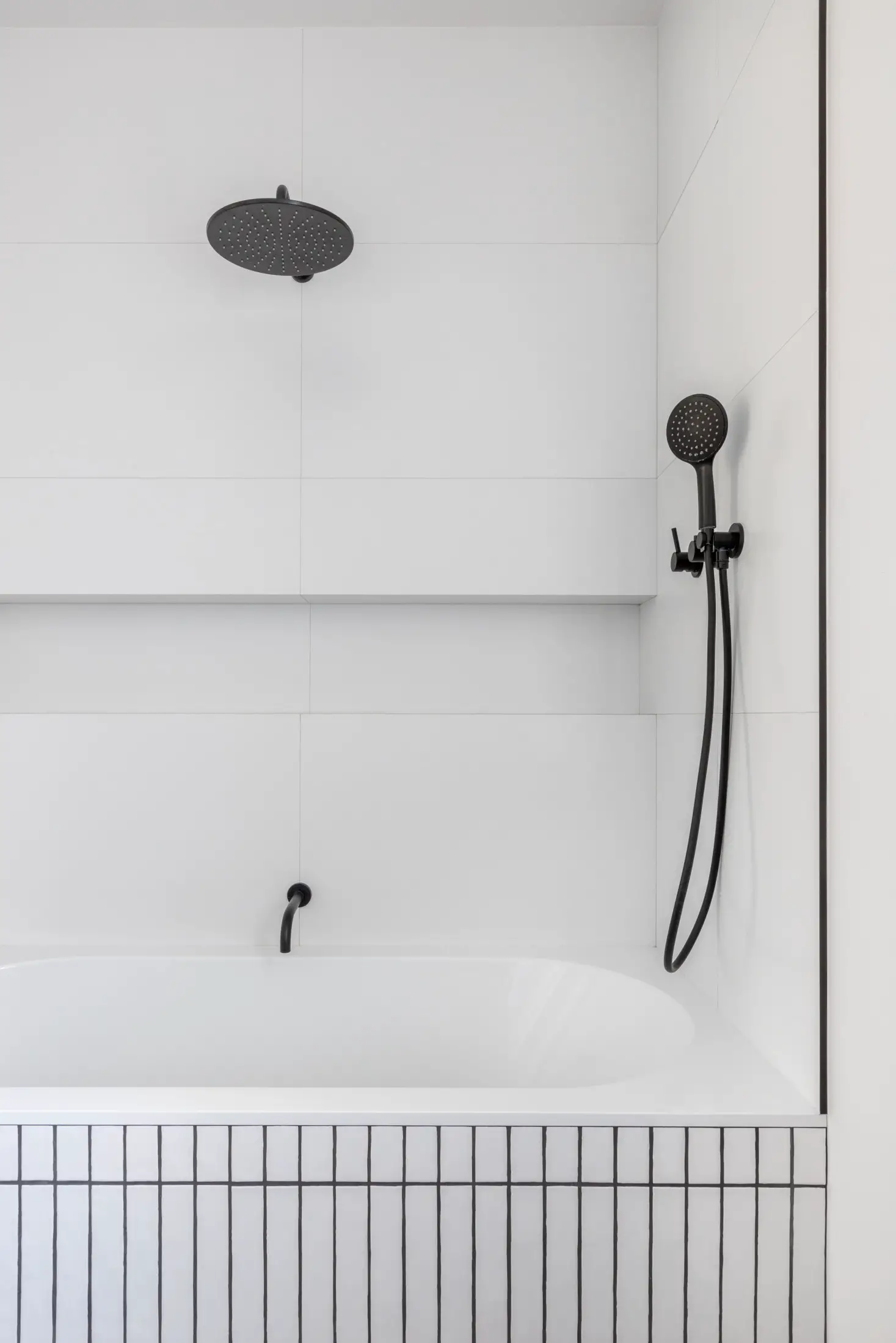 Minsk 市中心 65m2 极简公寓 | 历史与现代的完美结合-15