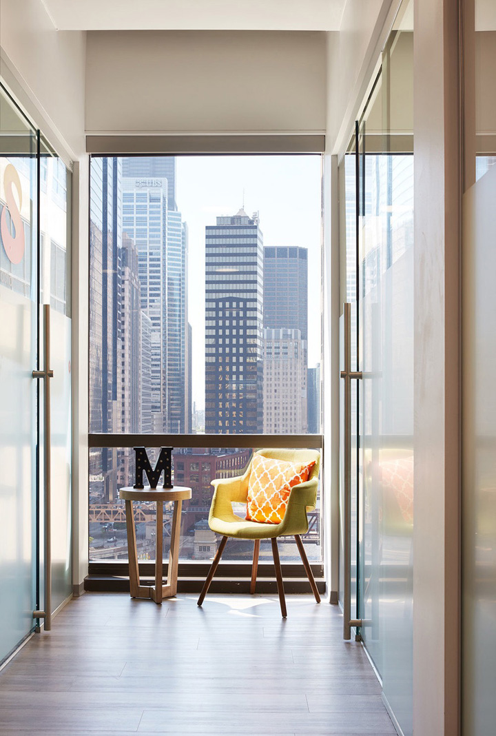 芝加哥 Eastlake Studio 现代原木办公空间-13