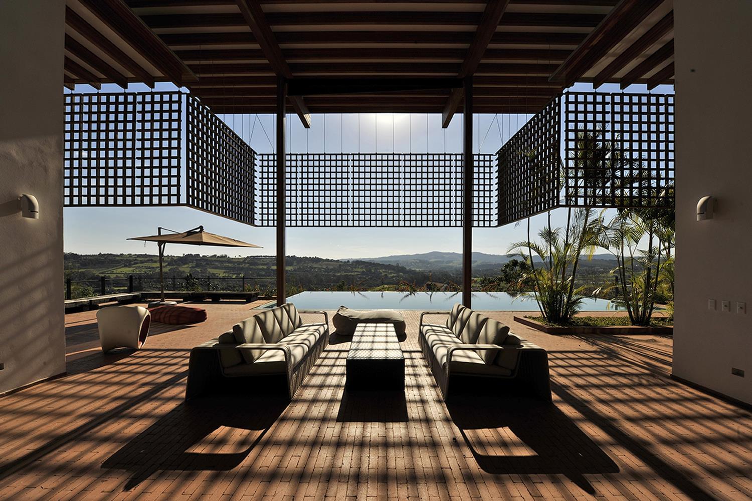 巴西 Casa Baroneza | 木结构与自然和谐共生的住宅设计-8