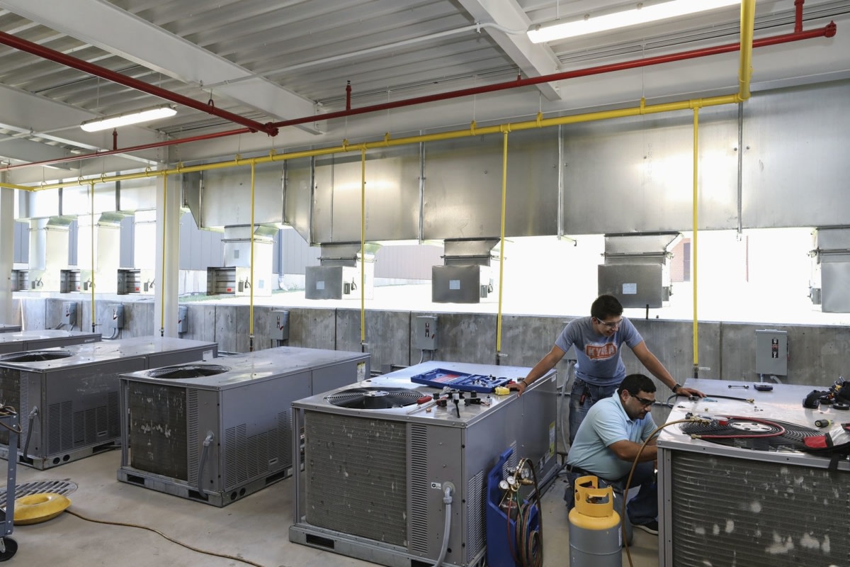 约翰逊县社区学院技术教育大楼丨美国堪萨斯丨BNIM-16