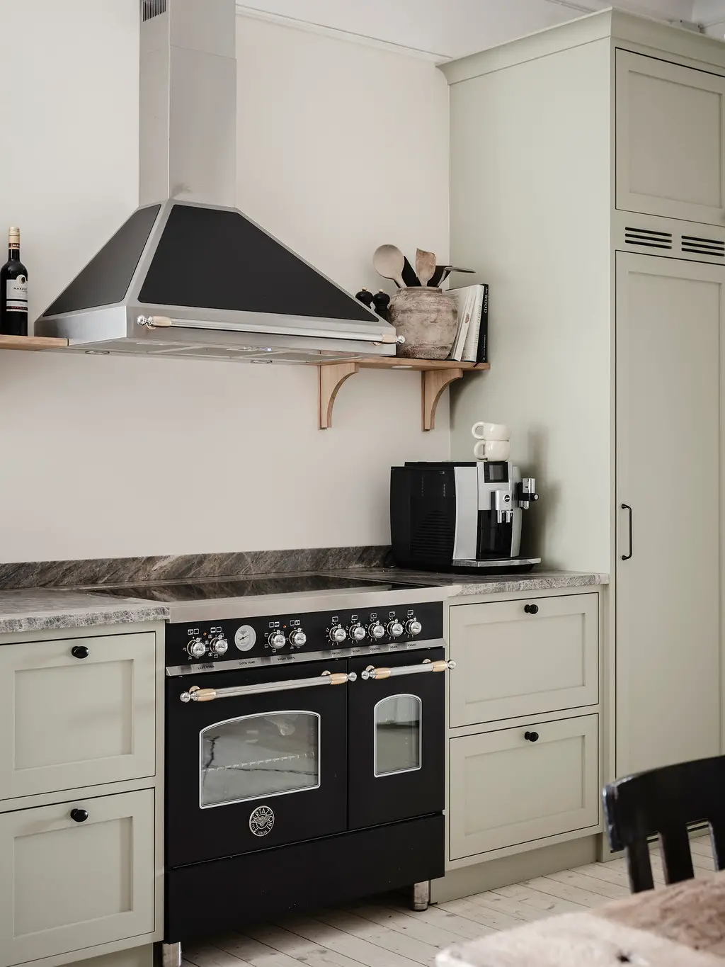 瑞典古堡公寓 | 古典与现代的完美结合-4