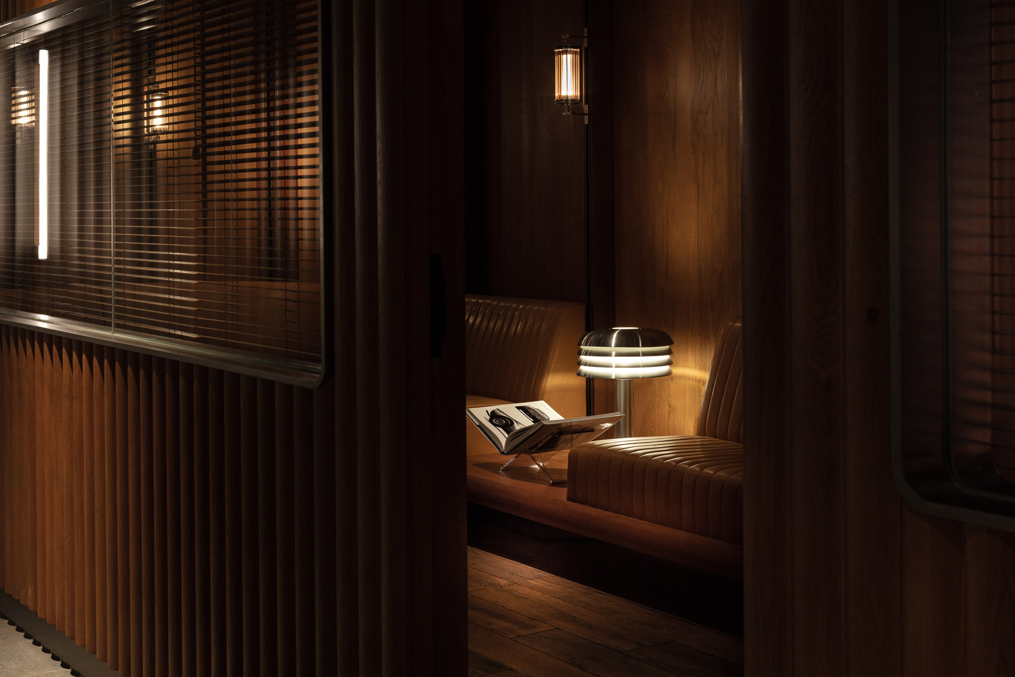 汽车精选图书馆丨中国香港丨A Work of Substance-11