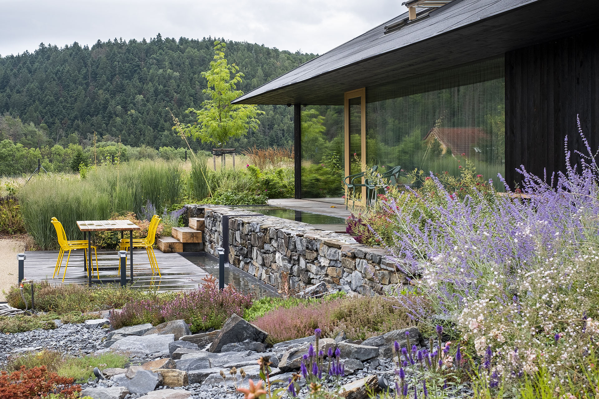 卡米克水库旁家庭住宅花园设计丨捷克-62