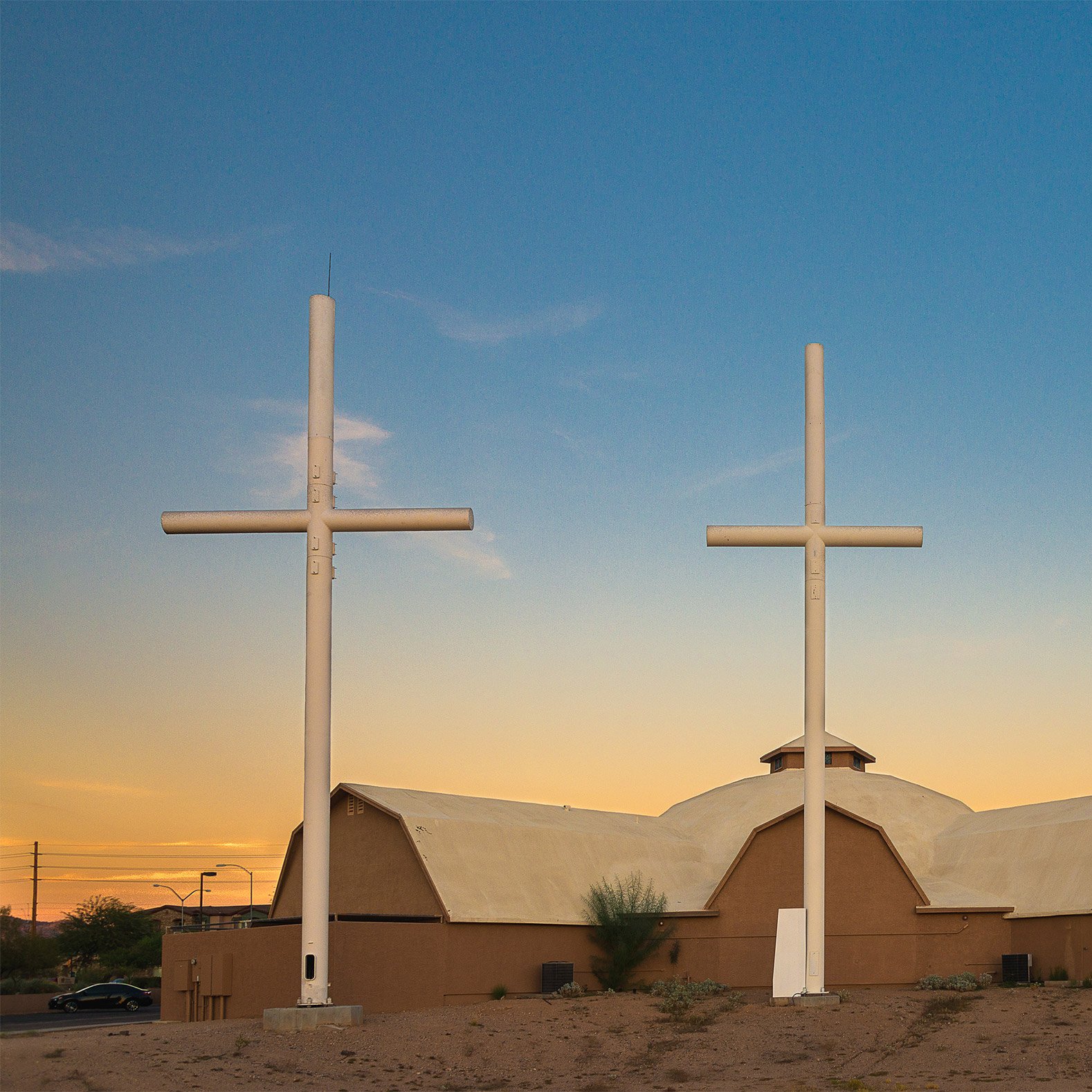2021 年最佳建筑摄影项目 | 从马德里野兽派建筑到美信号棕榈树伪装塔-22
