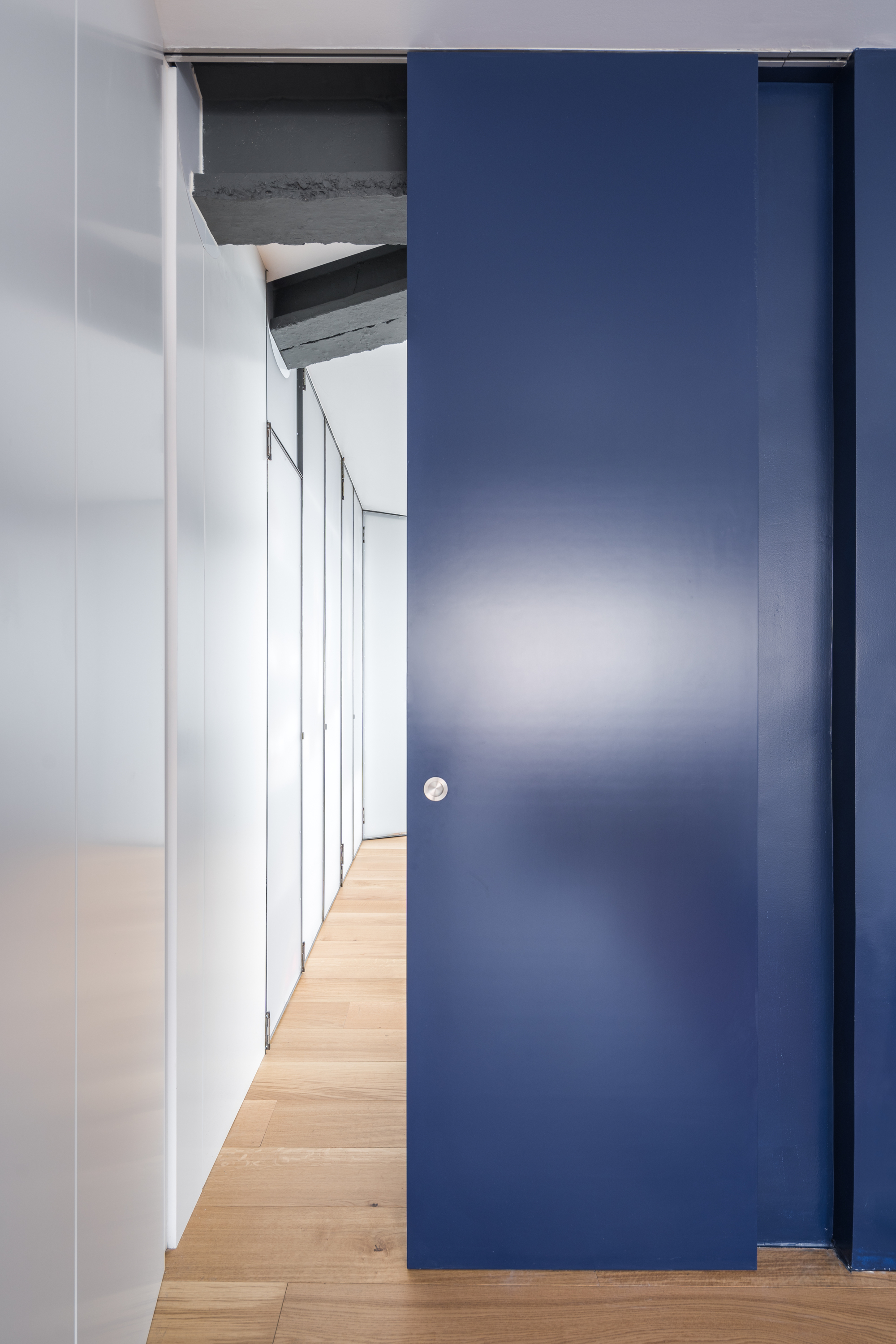 50 年代建筑翻新公寓，打造无界限空间-22