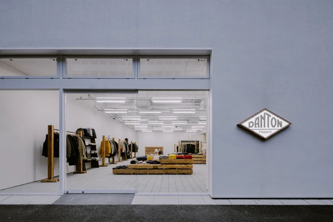 Danton 东京原宿旗舰店丨日本东京丨小大建築設計事務所-0