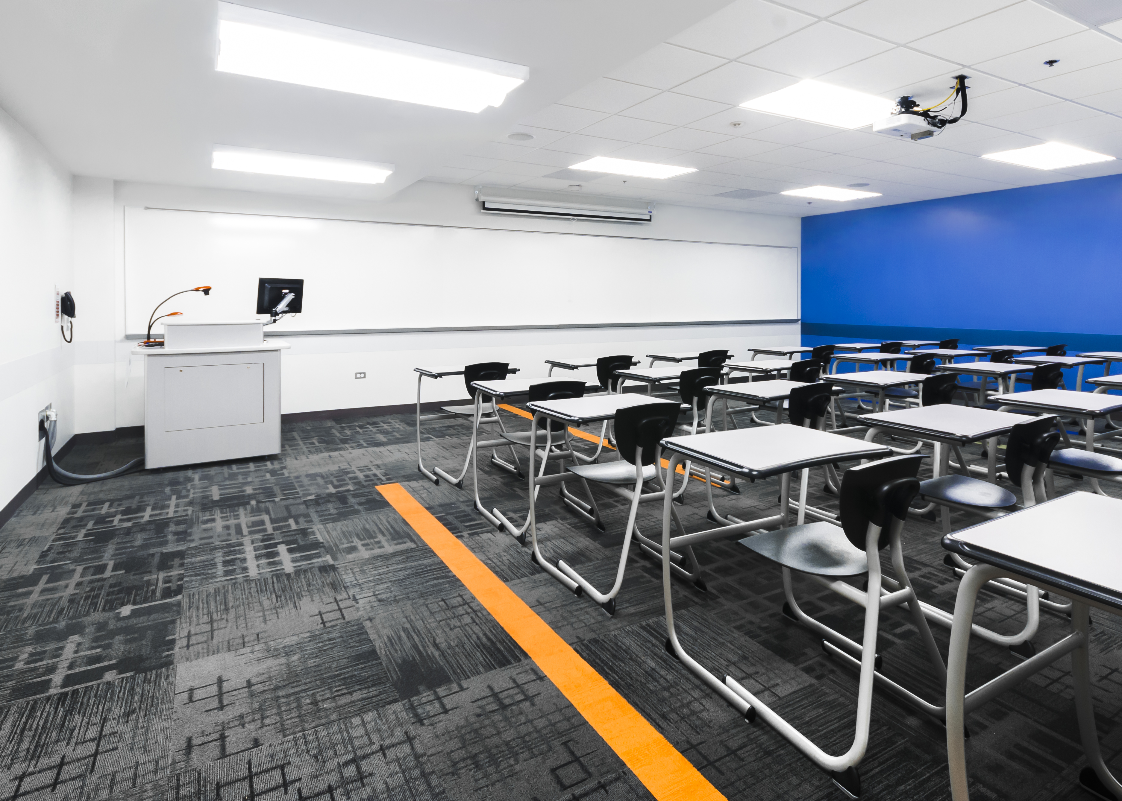 色彩活力，环保节能，打造社区标志—— College of DuPage Naperville Regional Center 翻新设计-20