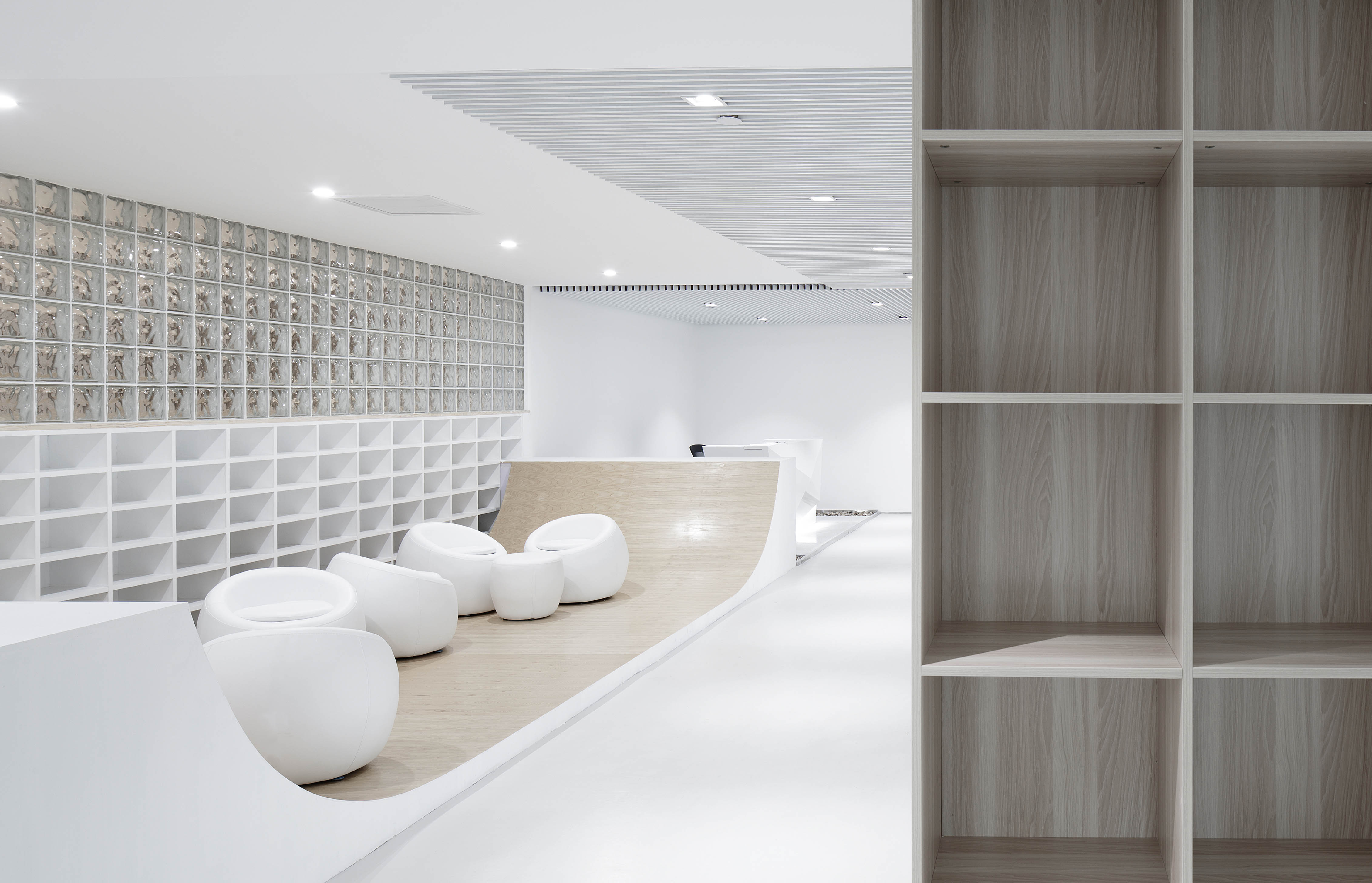 郦文曦建筑事务所打造的游戏公司办公室空间设计-80