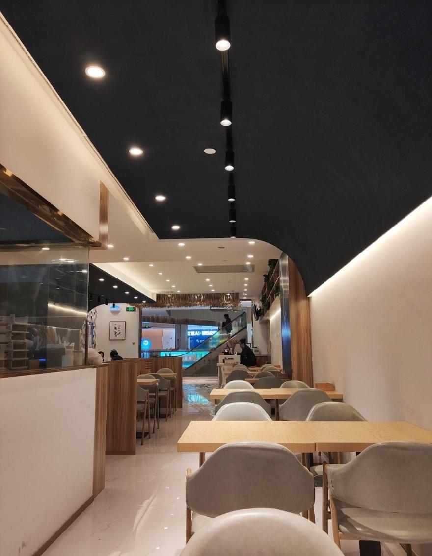 一家打造“差异化”的纯手工水饺店-19