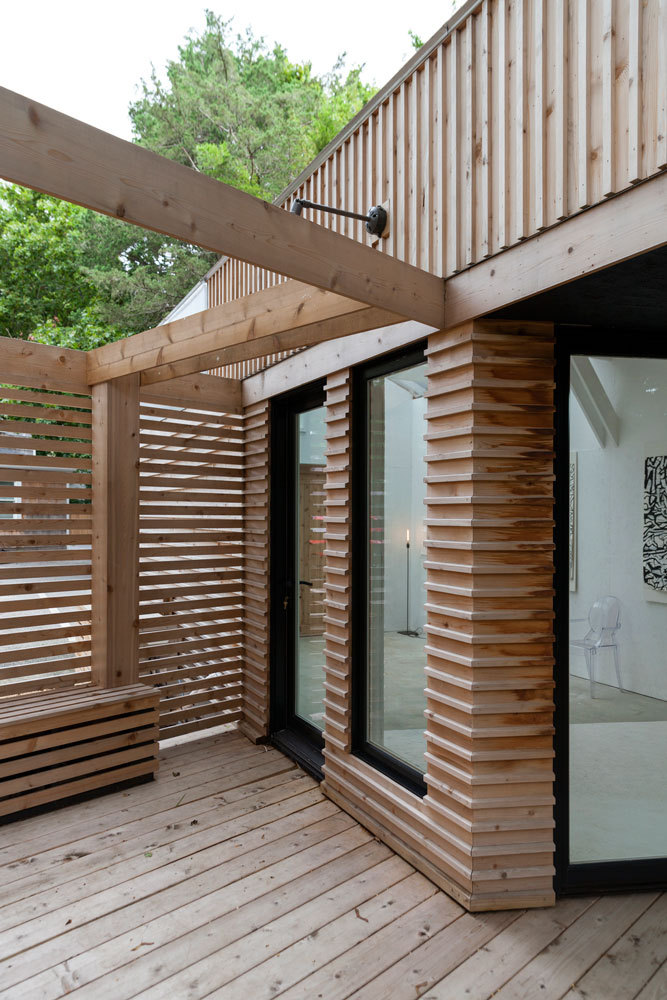 微型谷仓变艺术工作室，设计巧妙融入自然-24