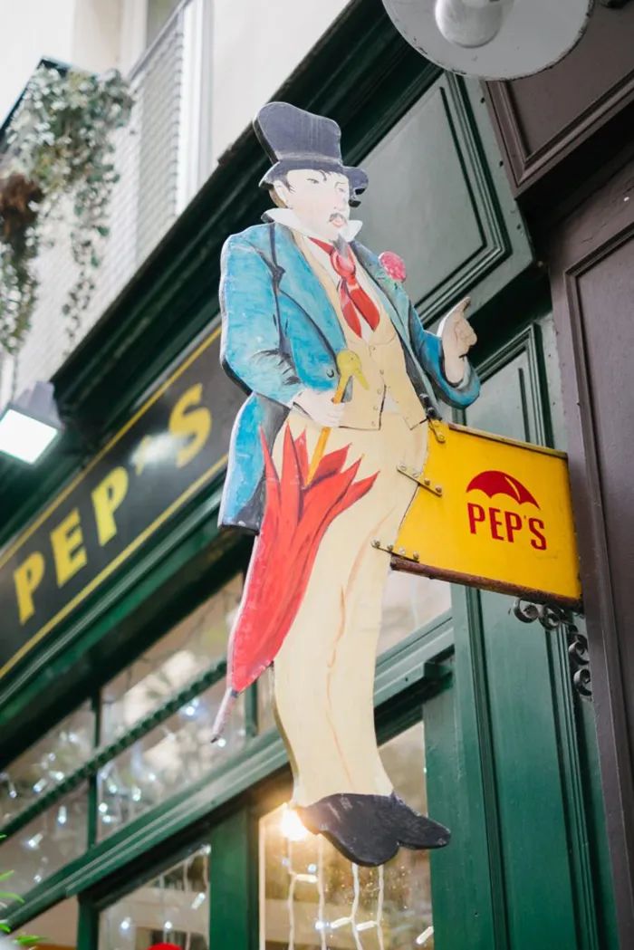 巴黎最后修伞师 | 匠心传承,让旧伞重生-221