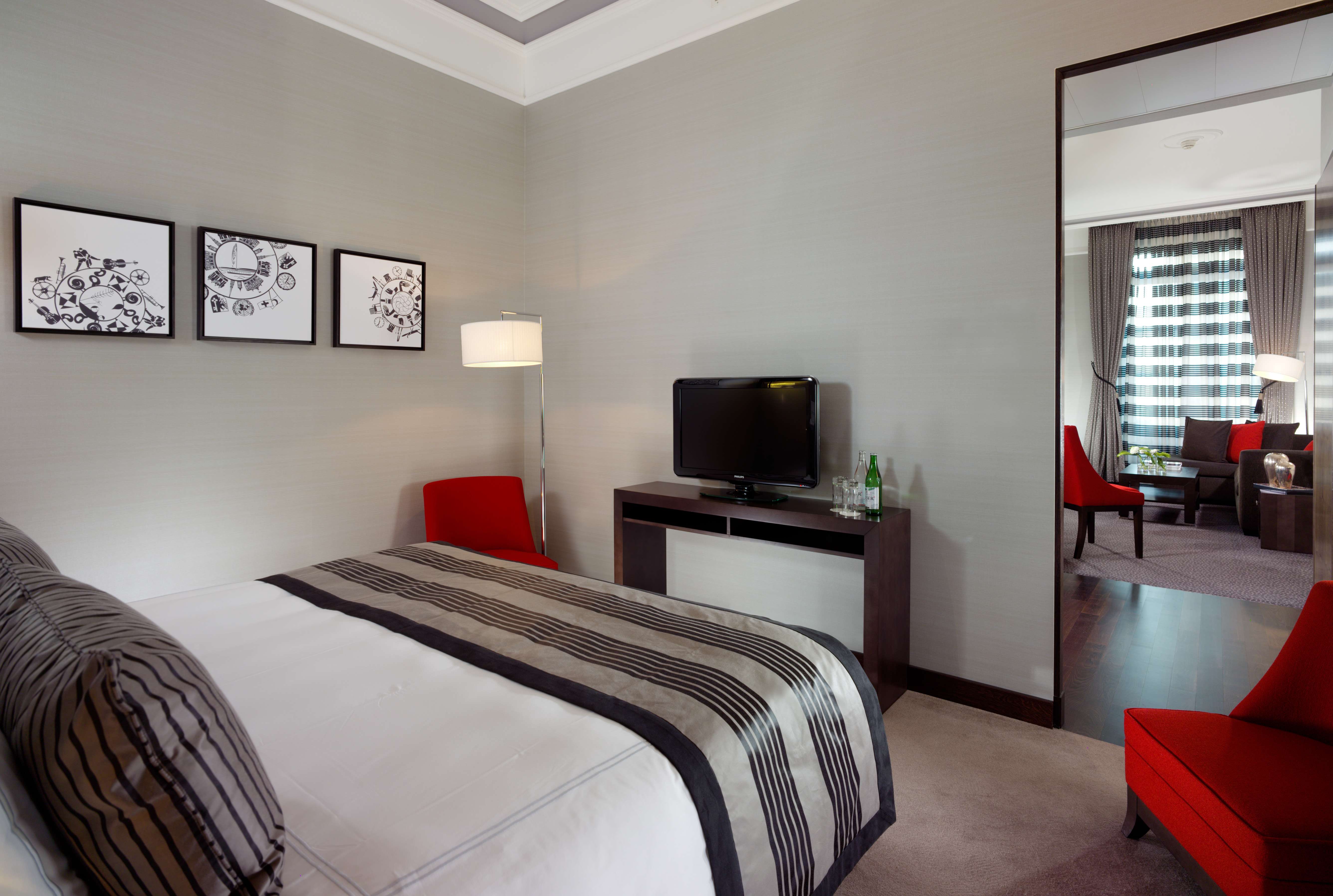 Swiss tel Metropole  Geneva-19