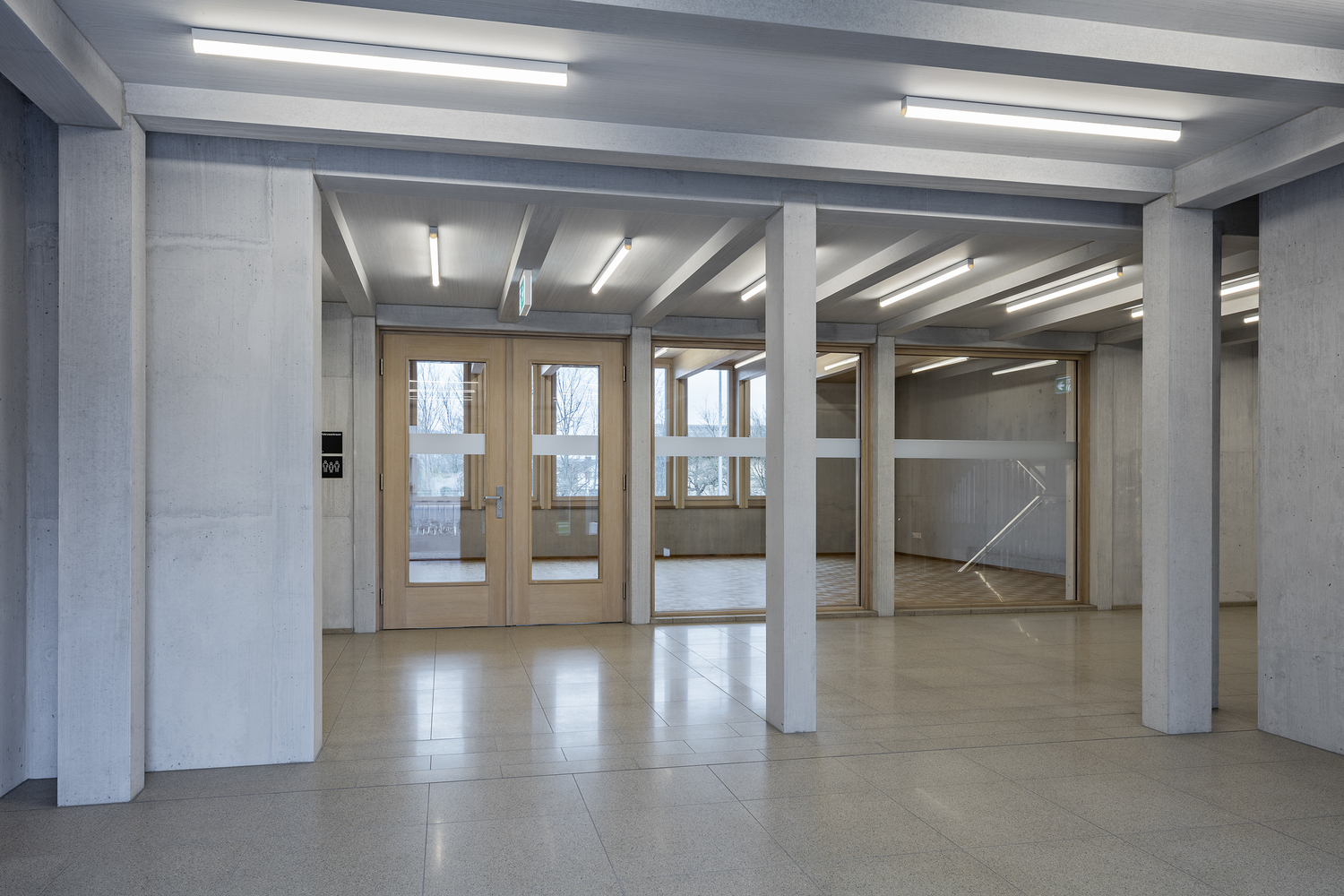 瑞士利希腾斯坦的 Balzers 体育场馆室内翻新-29