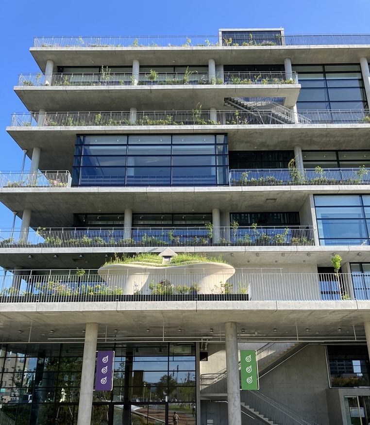 茨木市文化・子育て複合施設おにクル(“鬼来”)丨日本丨伊东豊雄建筑设计事务所-26