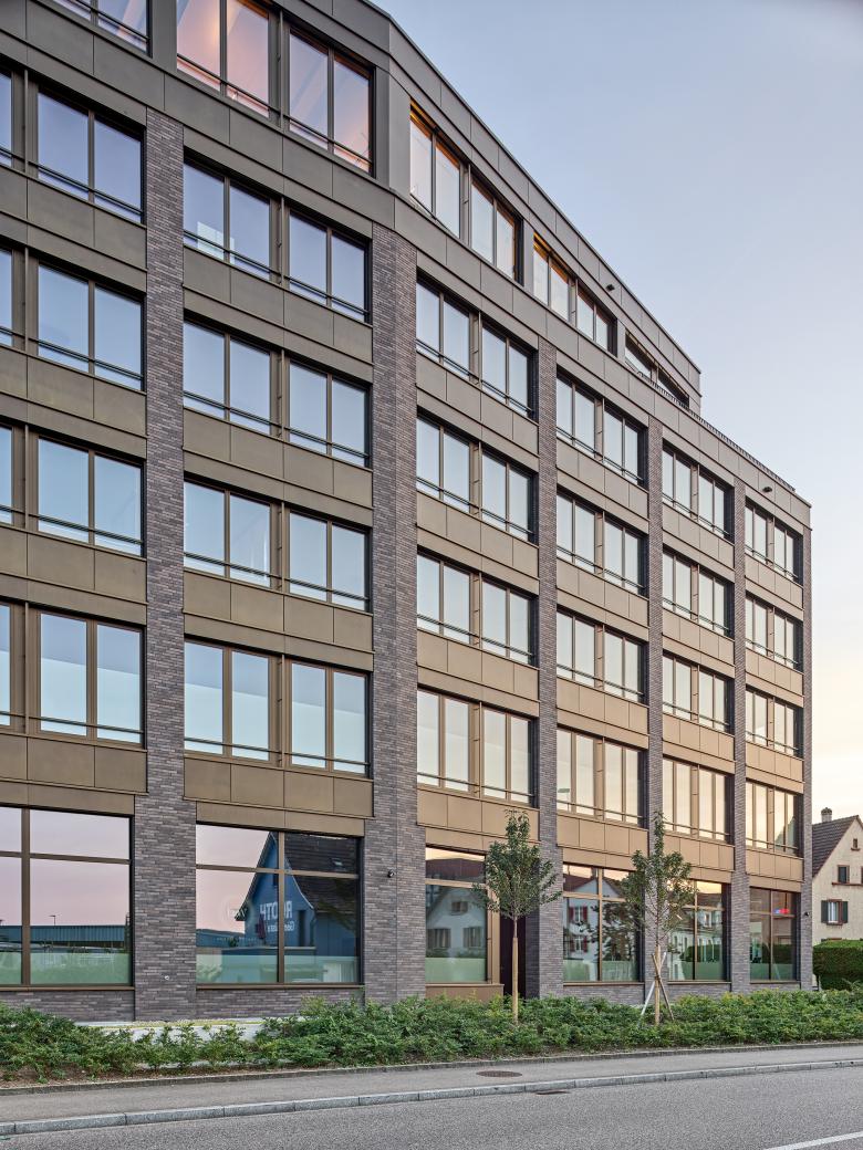 经济大厦丨瑞士丨Züst Gübeli Gambetti-8