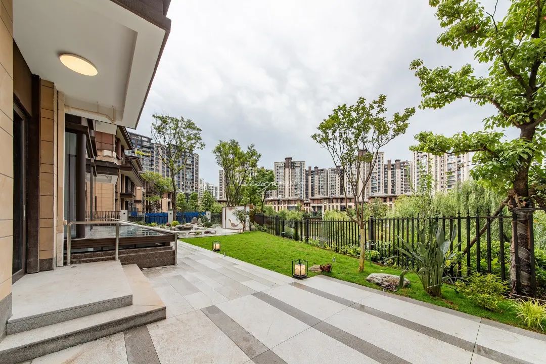 大象无形 · 杨恒亮设计师的现代时尚别墅设计丨中国云南丨紫苹果装饰集团-22