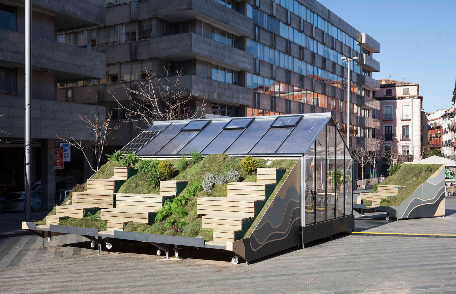 马德里“月光山”公共空间装置-46