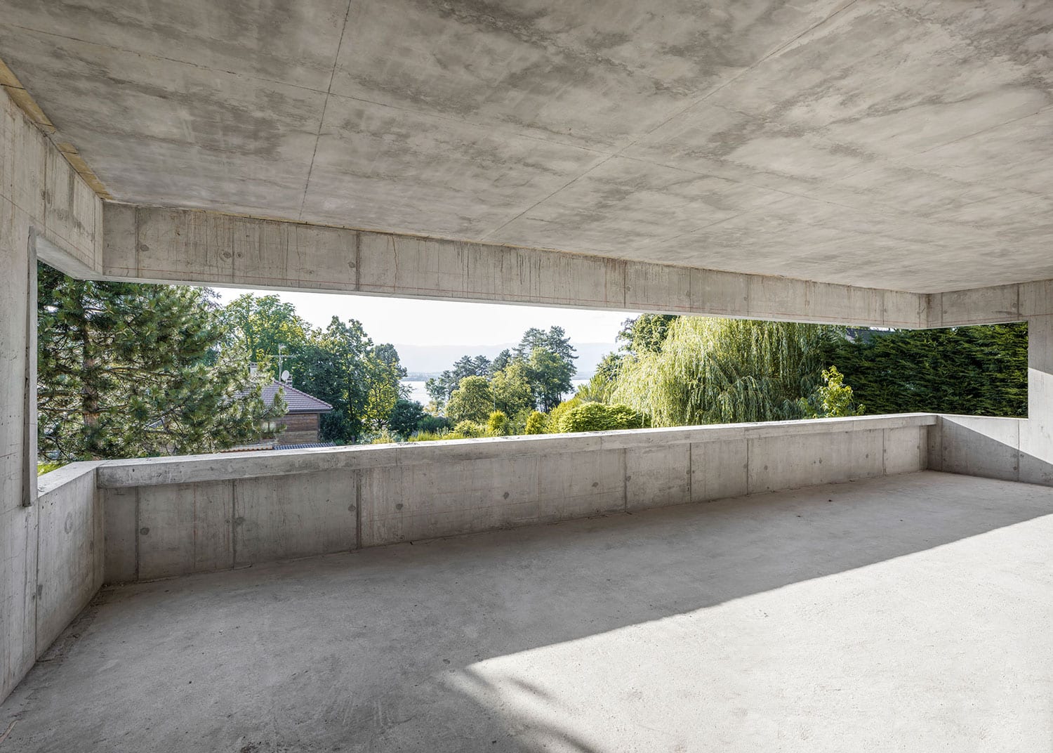 瑞士湖景“全景郊区”房-16