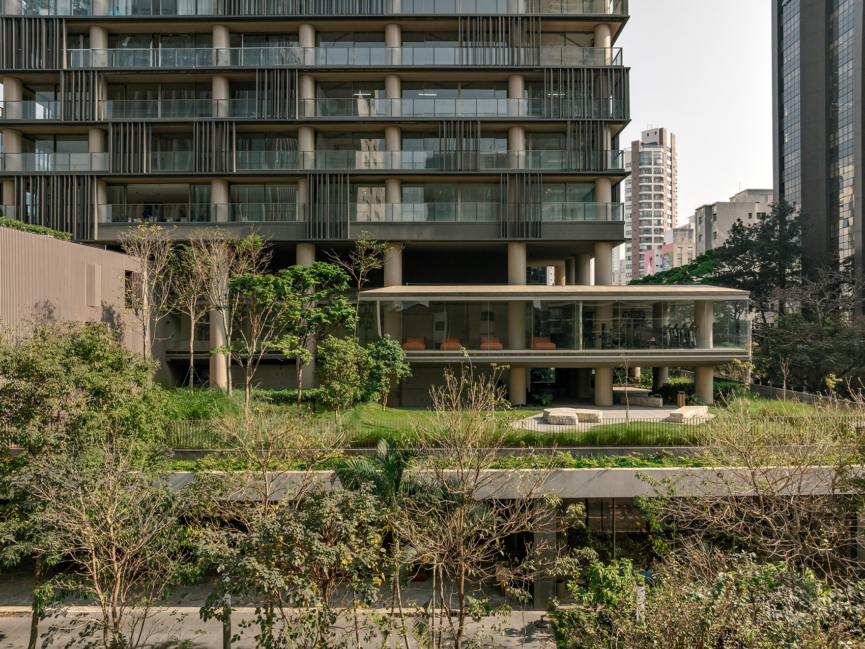 Praça Henrique Monteiro多功能综合体丨巴西圣保罗丨Arthur Casas-61