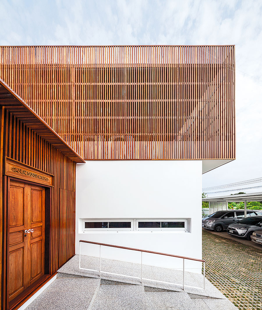 บ้านปูนผสมไม้ สไตล์โมเดิร์นที่เปิดใต้ถุงโล่งแบบไทยๆ-บ้านและสวน-4