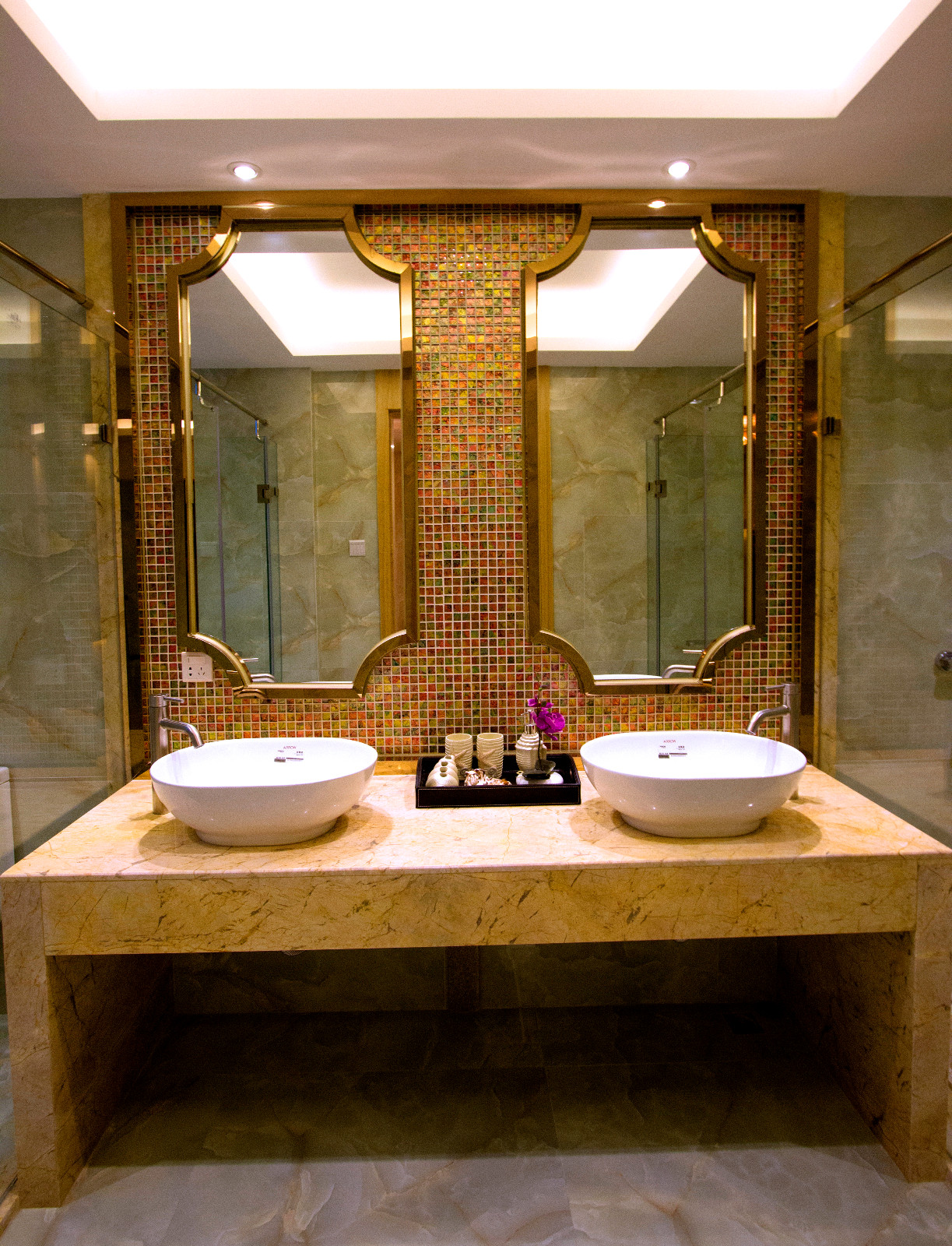 顺德公园一号浪漫巴里风样板间-15