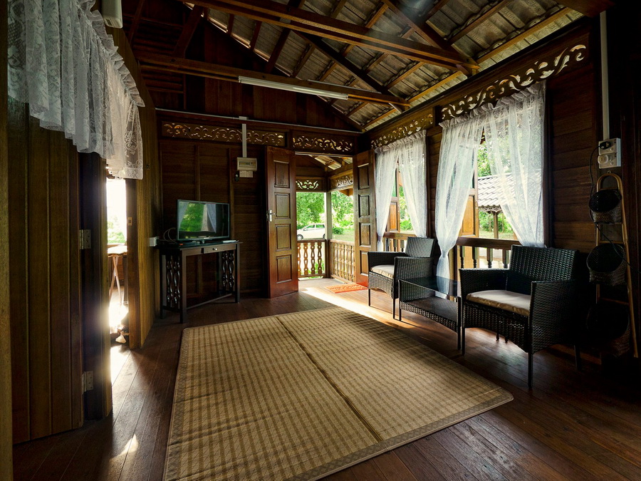 马来西亚兰卡威传统高脚木屋民宿-9