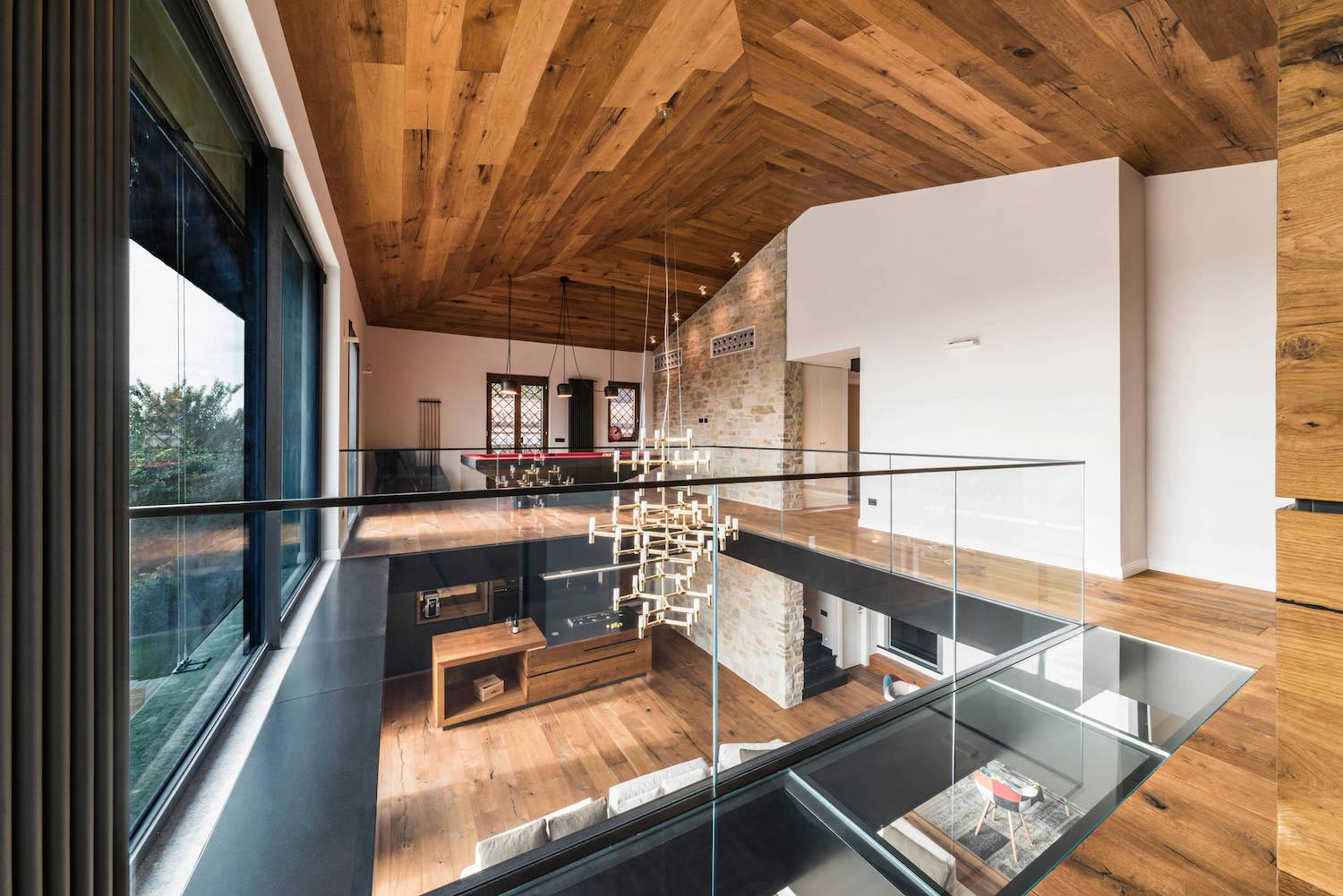 意大利 Guidonia Montecelio 山间别墅，绿色全景生活空间-16